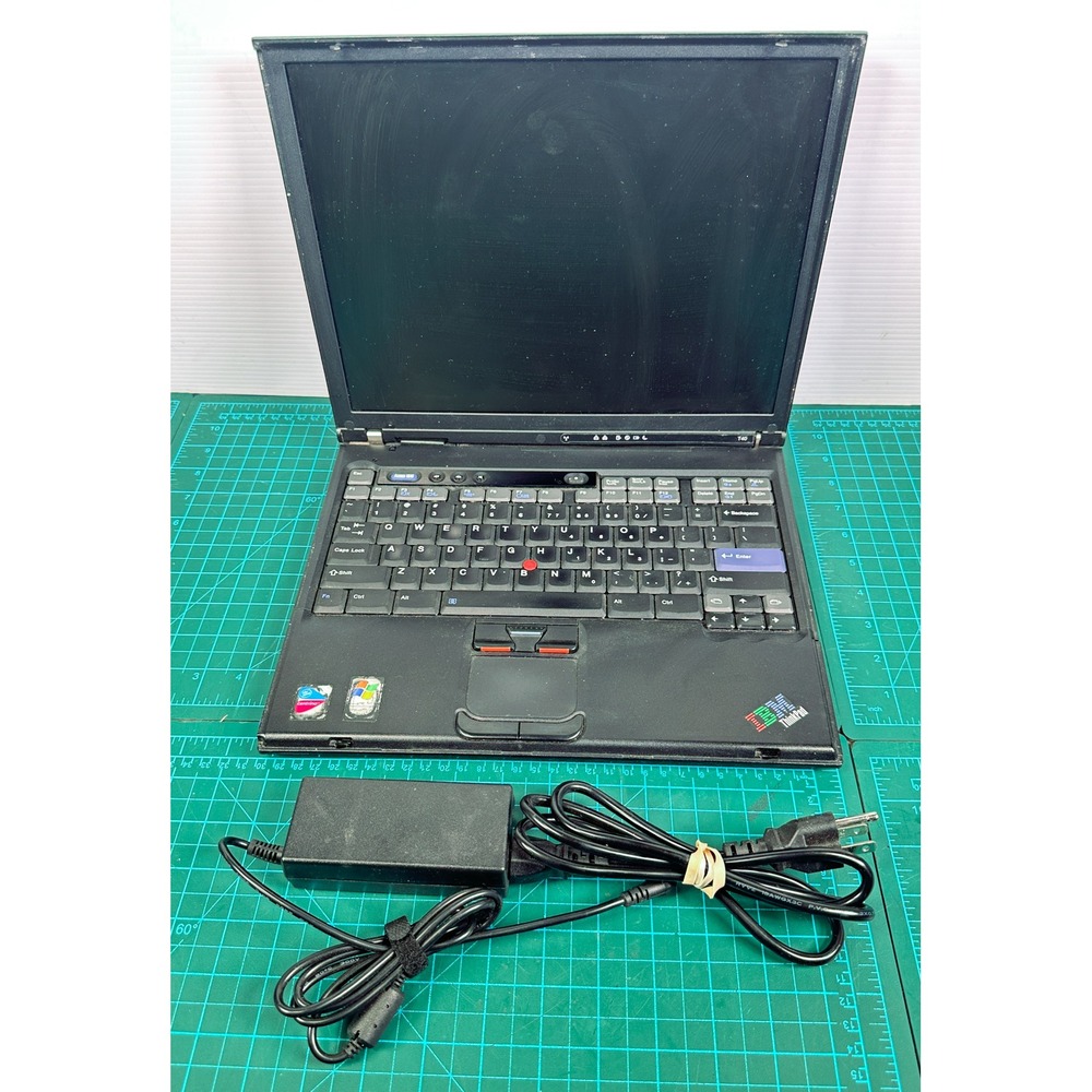 IBM ThinkPad T40 Laptop Type 2373 Intel Centrino Windows XP VTG UNTESTED